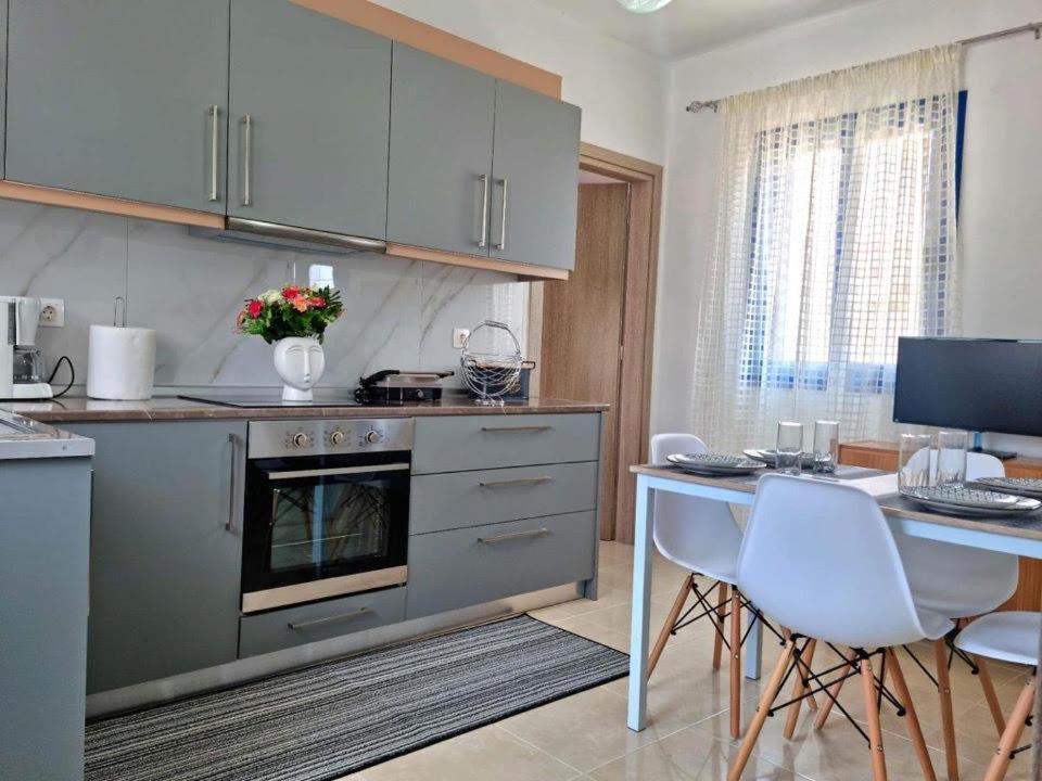 Dionysia Apartments Livadia  Екстер'єр фото