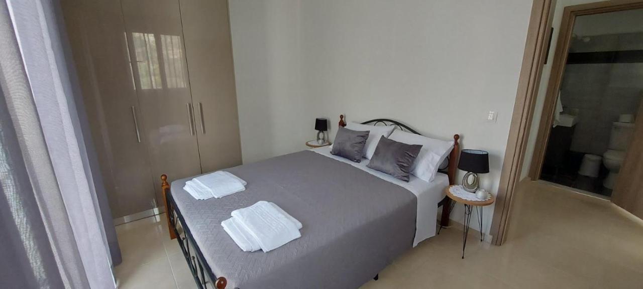 Dionysia Apartments Livadia  Екстер'єр фото