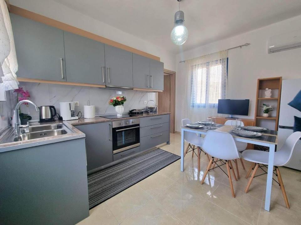Dionysia Apartments Livadia  Екстер'єр фото