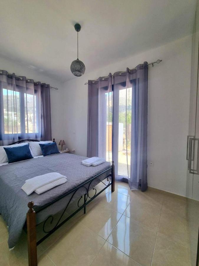 Dionysia Apartments Livadia  Екстер'єр фото