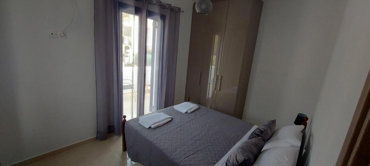Dionysia Apartments Livadia  Екстер'єр фото