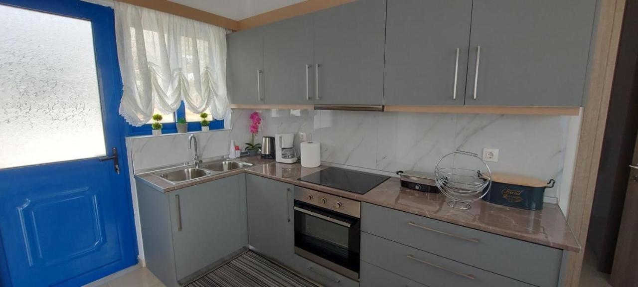 Dionysia Apartments Livadia  Екстер'єр фото